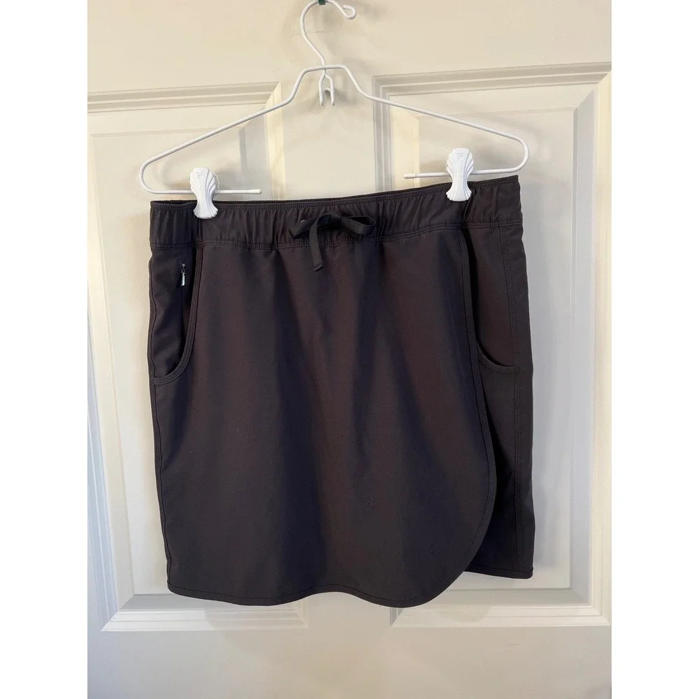 Patagonia Fleetwith Wrap Front Skort Black Size Medium